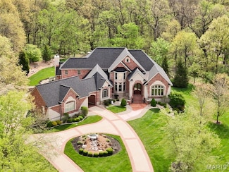 990 Stonecastle Dr, O Fallon, MO 63366