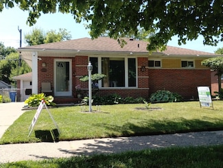 8383 Dixie Ln, Dearborn Heights, MI 48127