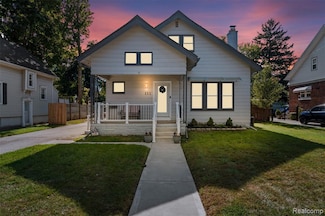 111 Scott Blvd, Mount Clemens, MI 48043