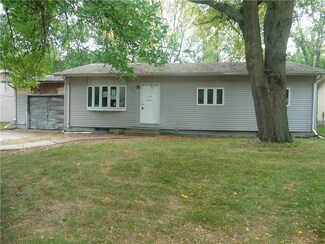 108 Indian Ave, Forest City, IA 50436
