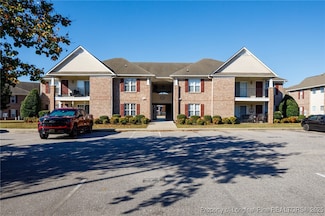 1751 Renwick Dr Unit 102, Fayetteville, NC 28304