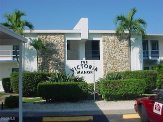 708 Victoria Dr Unit 206, Cape Coral, FL 33904