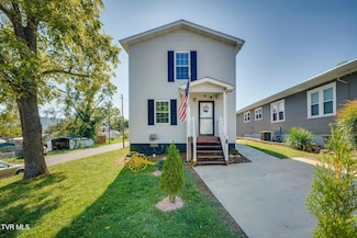 702 Riverside Ave, Kingsport, TN 37660