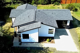 241 Ocean Shores Blvd SW, Ocean Shores, WA 98569