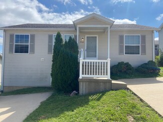 2068 Bald Eagle Ct, Dubuque, IA 52001