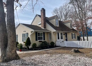 168 Mermaid Dr, Manahawkin, NJ 08050