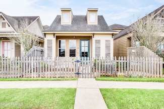 114 Miramar Blvd, Lafayette, LA 70508