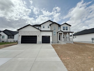 2237 E Parkside Cir, South Ogden, UT 84403