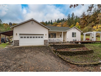 487 SE Dos Gatos Ct, Roseburg, OR 97470
