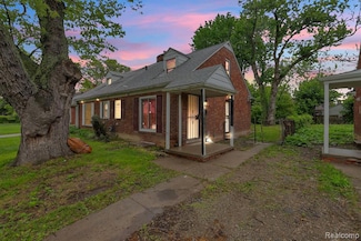 10934 Nottingham Rd, Detroit, MI 48224