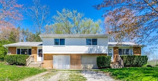 1795 Hudacsek Dr, Mogadore, OH 44260