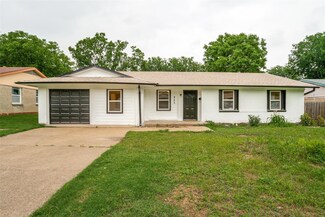 923 Deerwood Dr, Dallas, TX 75232