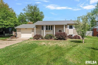 527 Illinois 125, Pleasant Plains, IL 62677