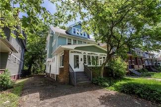 1101 Carlyon Rd, Cleveland, OH 44112
