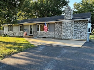 30308 E Ryan Rd, Grain Valley, MO 64029