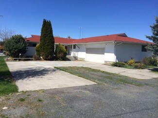 419 N 3rd St, Coulee City, WA 99115