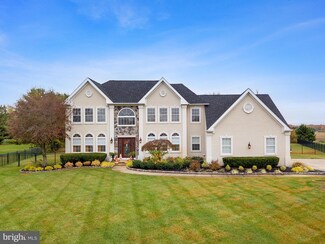 9 Windy Acres Dr, Sewell, NJ 08080