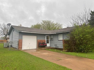 4216 SE Dorchester Dr, Lawton, OK 73501