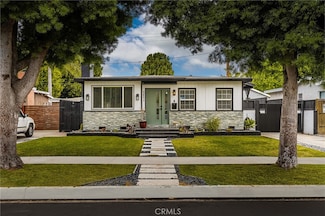 5893 E Adderley Dr, Long Beach, CA 90808