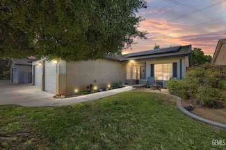 6110 Potenza Ln, Bakersfield, CA 93308