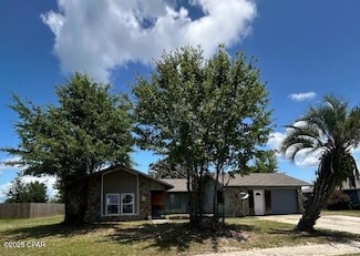 360 Bell Cir, Lynn Haven, FL 32444