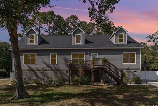 389 2nd Ave S, Murrells Inlet, SC 29576