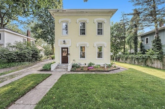 610 Union St, Ionia, MI 48846