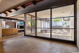 2137 Oahu Ave, Honolulu, HI 96822