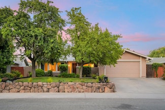 5908 Shadow Oak Dr, Citrus Heights, CA 95621