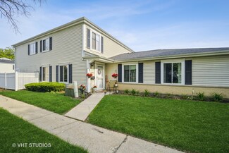 1307 Cove Dr Unit 210B, Prospect Heights, IL 60070