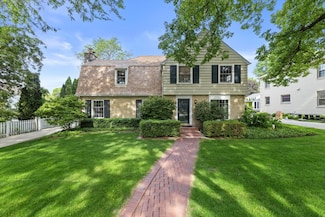 6123 N Berkeley Blvd, Milwaukee, WI 53217