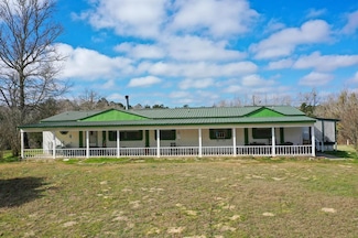 331 County Road 108, Center, TX 75935