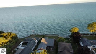 587 Pine Ln, East Tawas, MI 48730