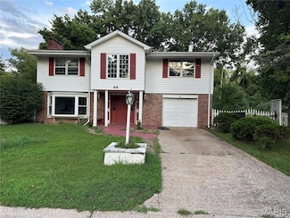 44 Potomac Dr, Fairview Heights, IL 62208