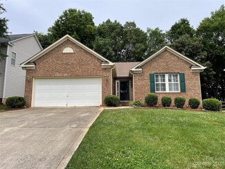 9715 Baxter Caldwell Dr, Charlotte, NC 28213
