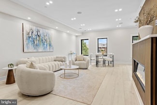 310 Varnum St NW Unit 3PH, Washington, DC 20011