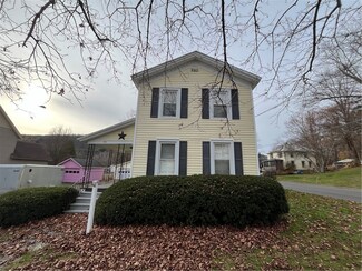 93 Canasawacta St, Norwich, NY 13815