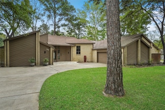 84 April Wind Dr S, Montgomery, TX 77356