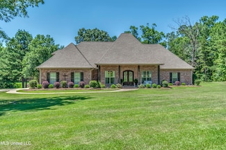 120 Fernwood Ln, Pearl, MS 39208