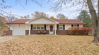 108 Ridgeway Dr, Wood Heights, MO 64024