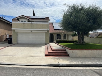 4 Turn Post Ln, Pomona, CA 91766