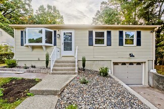 382 N Brook Rd, Springfield, MA 01119