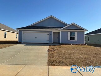 18759 Wicklow Cir, Athens, AL 35613
