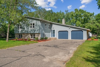 14342 Ferndale Dr, Rogers, MN 55374