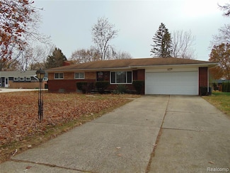 18575 Autumn Ln, Southfield, MI 48076