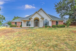 1605 Winchester Way, Durant, OK 74701