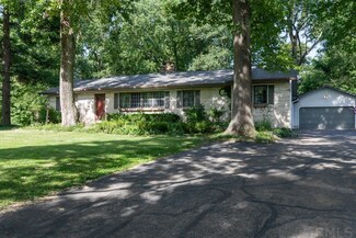 4115 W Stoutes Creek Rd, Bloomington, IN 47404