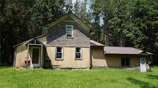 7125 County Route 17, Lacona, NY 13083