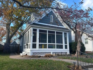 2938 Davenport Ave, Davenport, IA 52803