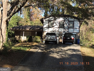 656 Cheviot Dr, Decatur, GA 30032